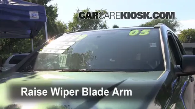 2005 Chevrolet Equinox LS 3.4L V6 Balais essuie-glace avant Changer les balais des essuie-glace